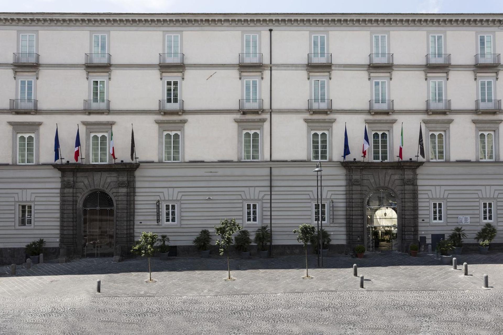 Palazzo Caracciolo Naples Hotel Exterior photo